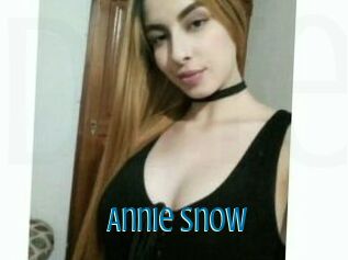 Annie_Snow