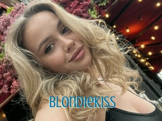 Blondiekiss