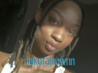 Dakotabrownn