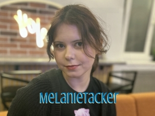 Melanietacker