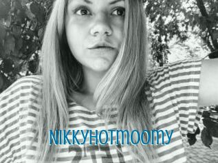 Nikkyhotmoomy